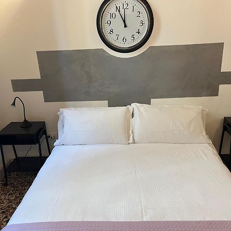 Residenza Pedrotti Appartement Vicenza Buitenkant foto