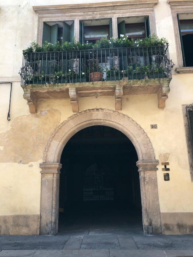 Residenza Pedrotti Appartement Vicenza Buitenkant foto