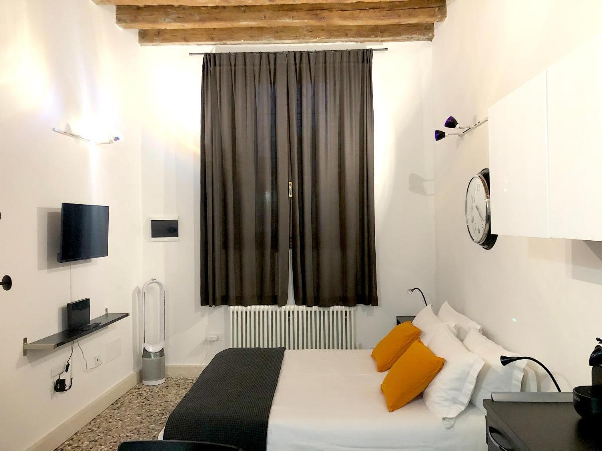 Residenza Pedrotti Appartement Vicenza Buitenkant foto