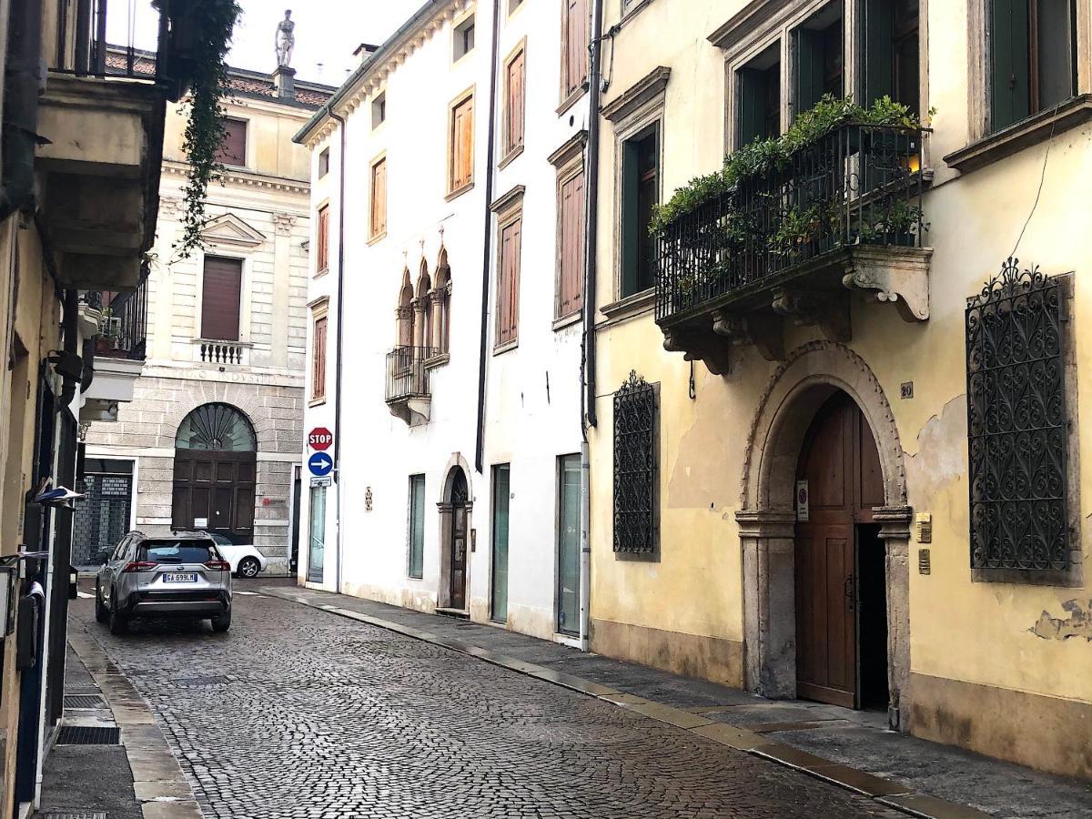 Residenza Pedrotti Appartement Vicenza Buitenkant foto